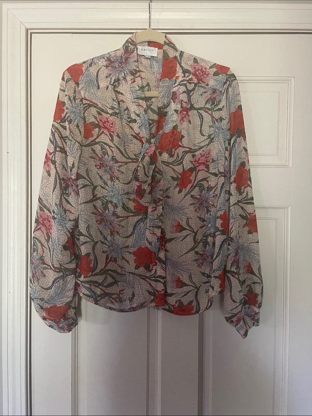Harlyn—Floral Bow Tied Collar Blouse - Size Large